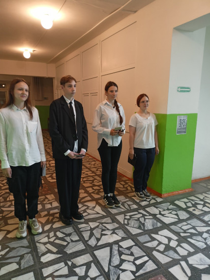 Сегодня ЕГЭ по биологии и английскому языку..