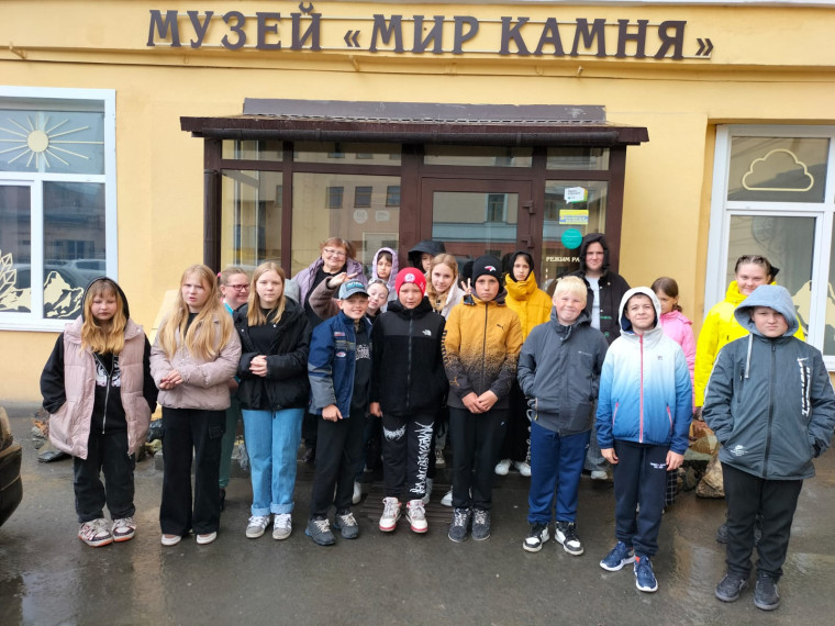 Открытие летних школьных каникул путешествием в столицу Алтайского края..