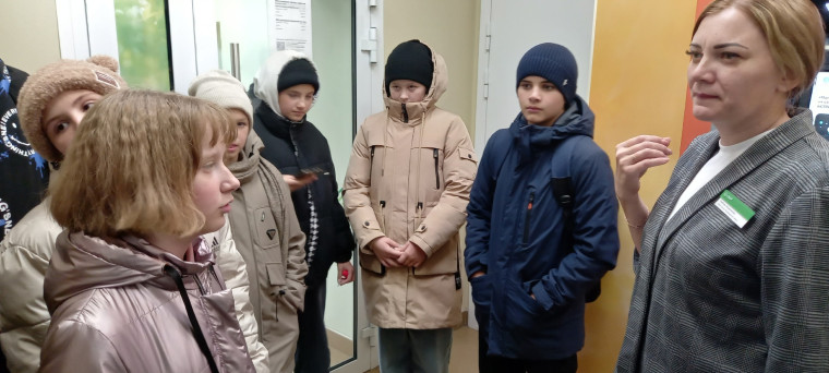 Познавательная экскурсия семиклассников в сбербанк..
